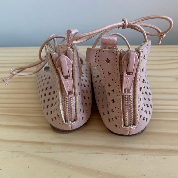 Gap ballet pink eyelet shoes with zipper on back and ties around legs. Size 5. - Picture 2 of 5
